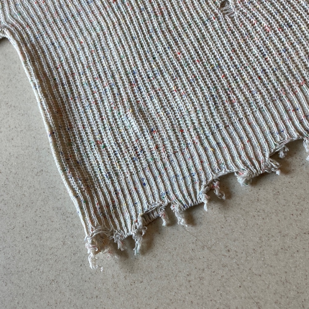Cozy Cream Distressed Turtleneck Sweater No Size Tag - Picture 15 of 16
